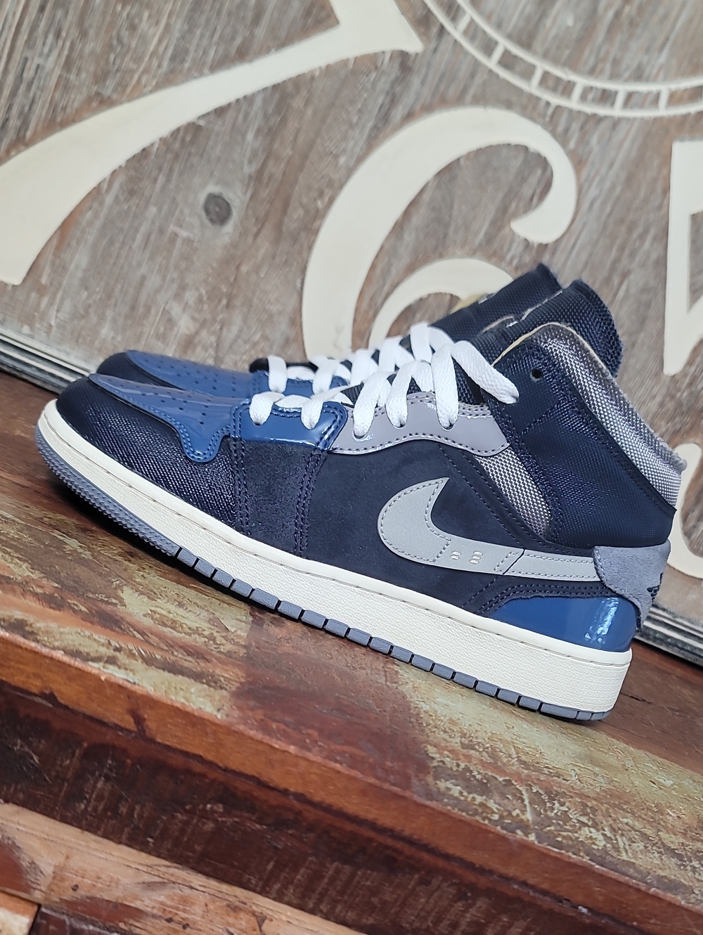 Nike Air Jordan 1 Mid (Special Edition) Craft 'Obsidian' Wmns 7.5 Great Cond. - Picture 2 of 16